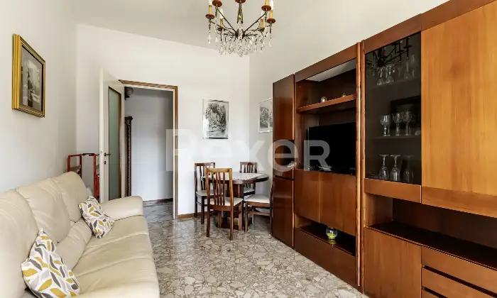 Rexer-Milano-Famagosta-Piazza-Miani-ampio-bilocale-con-due-balconi-disponibile-anche-un-box-auto-Altro