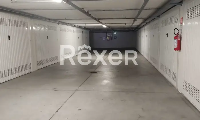 Rexer-Lido-di-Jesolo-GARAGE-IN-ZONA-PIAZZA-TORINO-A-CIRCA-METRI-DALLA-SPIAGGIA-Altro