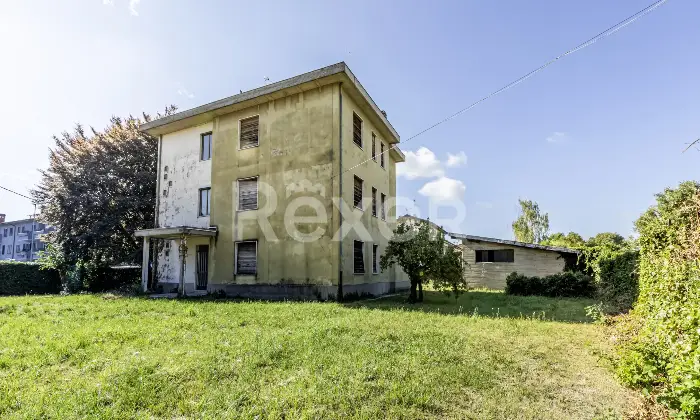 Rexer-Presezzo-TERRATETTO-INDIPENDENTE-CON-VOLUMETRIA-RESIDUA-Altro