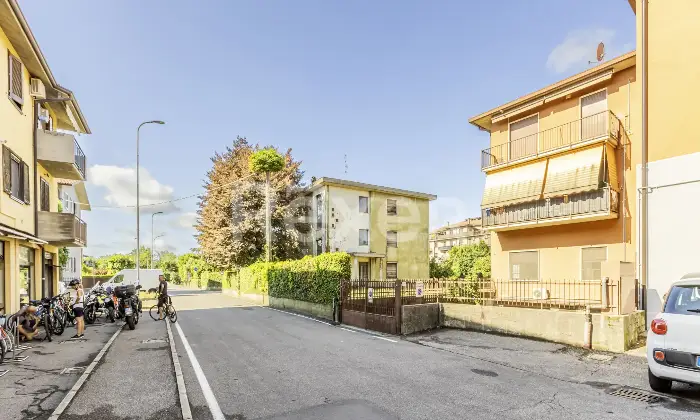 Rexer-Presezzo-TERRATETTO-INDIPENDENTE-CON-VOLUMETRIA-RESIDUA-Altro