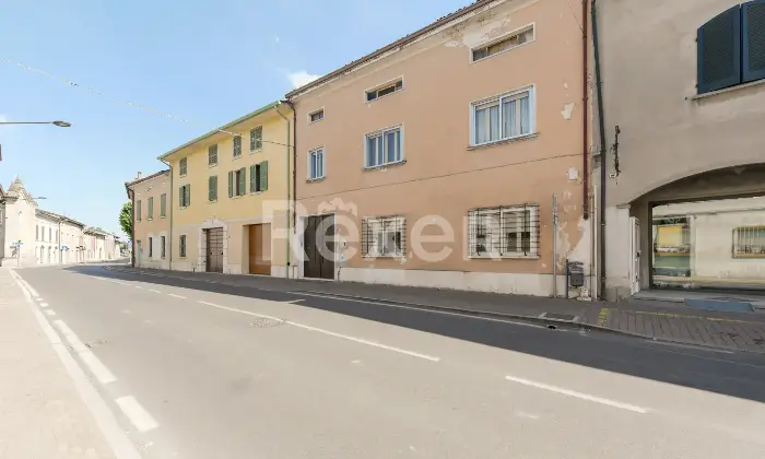 Rexer-Pavone-del-Mella-Casa-indipendente-con-ampi-spazi-e-cortile-privato-In-centro-paese-Altro