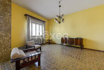 Rexer-Pavone-del-Mella-Casa-indipendente-con-ampi-spazi-e-cortile-privato-In-centro-paese-Altro