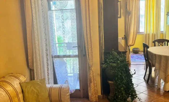 Rexer-Castelnuovo-di-Porto-Vendita-due-appartamenti-mq-complessivi-Via-Montefiore-Castelnuovo-di-Porto-RM-Altro
