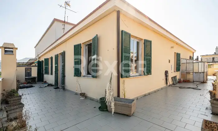 Rexer-Genova-UNICO-ATTICO-IN-ALBARO-CON-METRI-DI-TERRAZZO-AL-PIANO-CATEGORIA-A-Altro