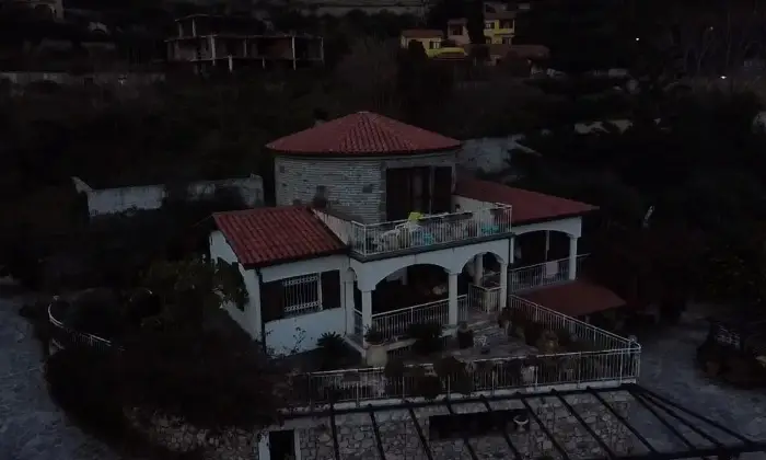 Rexer-Latte-Villa-in-vendita-in-via-Ciabauda-Ventimiglia-Altro