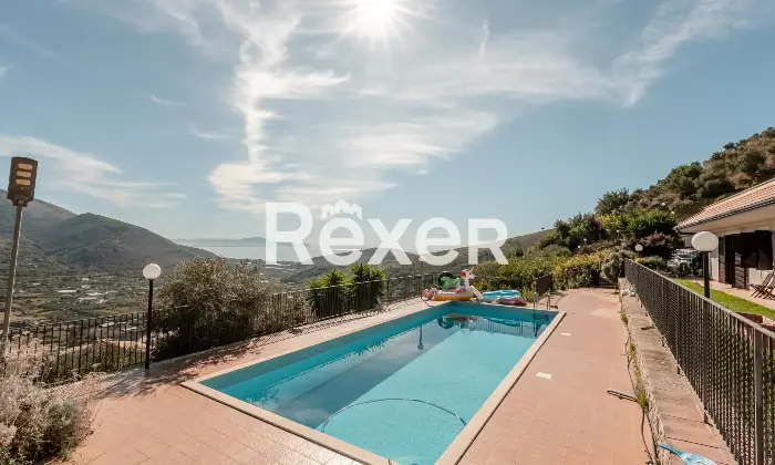 Rexer-Itri-Villa-Esclusiva-con-Piscina-e-Parco-Privato-Altro