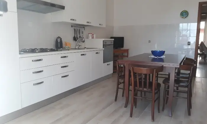 Rexer-Nicotera-Quadrilocale-in-vendita-in-via-Corte-Cucina