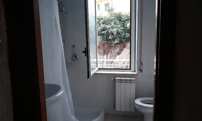 Rexer-Nicotera-Quadrilocale-in-vendita-in-via-Corte-Bagno