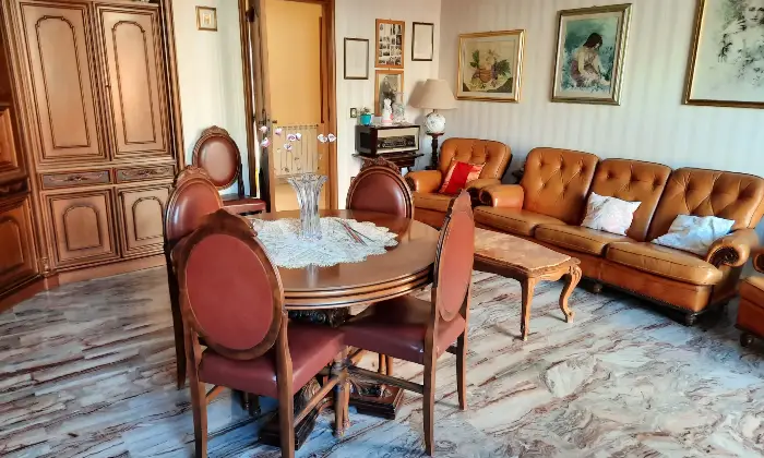 Rexer-Nicotera-Quadrilocale-in-vendita-in-via-Corte-Salone