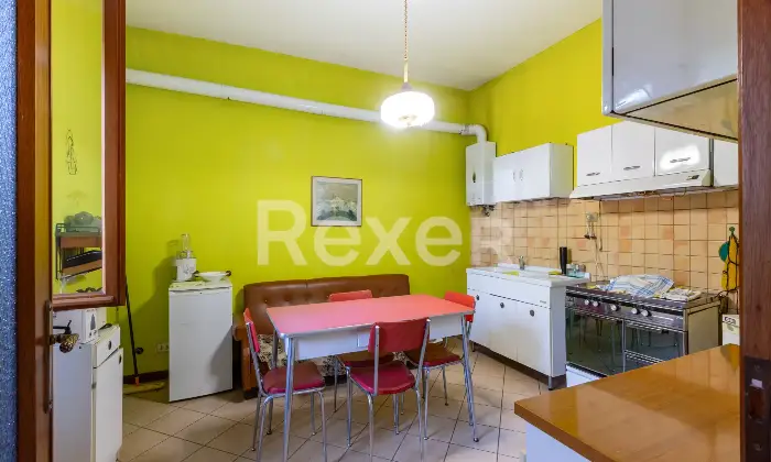 Rexer-Spirano-Villa-bifamiliare-con-giardino-Altro