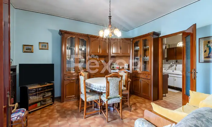Rexer-Spirano-Villa-bifamiliare-con-giardino-Altro