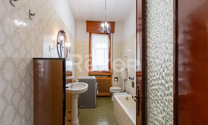 Rexer-Spirano-Villa-bifamiliare-con-giardino-Altro