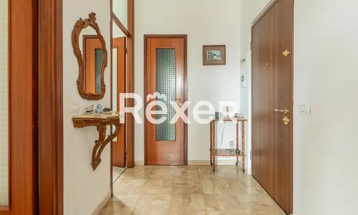 Rexer-Pioltello-Luminoso-trilocale-con-balconi-box-e-cantina-Via-Emilia-Pioltello-Altro