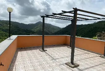 Rexer-VEZZI-PORTIO-Villetta-a-schiera-in-Vendita-a-Vezzi-Portio-Altro