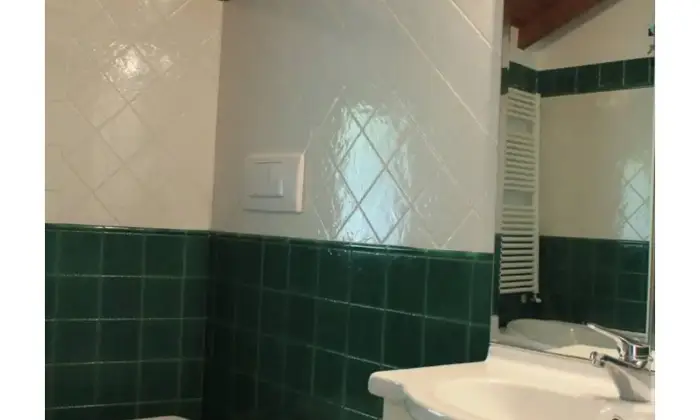 Rexer-VEZZI-PORTIO-Villetta-a-schiera-in-Vendita-a-Vezzi-Portio-Altro