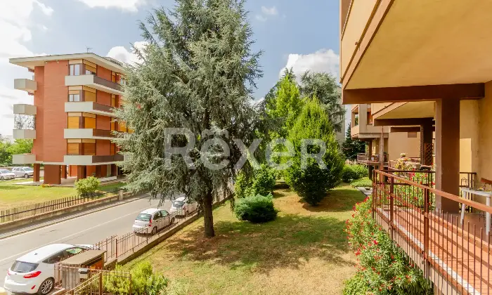 Rexer-Chieri-Ampio-appartamento-con-Terrazzino-Box-Auto-e-Posto-auto-Altro