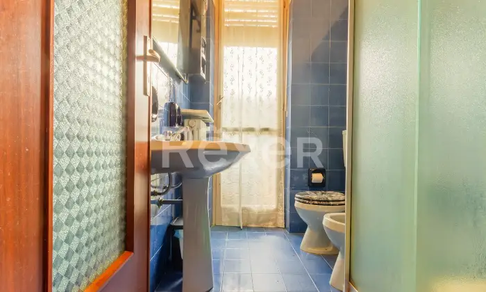 Rexer-Chieri-Ampio-appartamento-con-Terrazzino-Box-Auto-e-Posto-auto-Altro