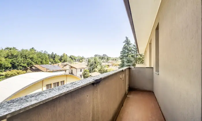 Rexer-SESTO-CALENDE-Ampio-trilocale-con-box-auto-e-vista-aperta-verso-le-montagne-Altro