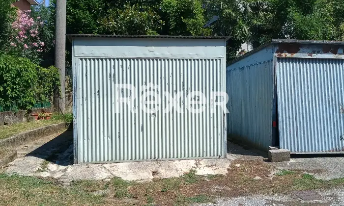 Rexer-Monguzzo-Trilocale-con-box-auto-e-cantina-Altro