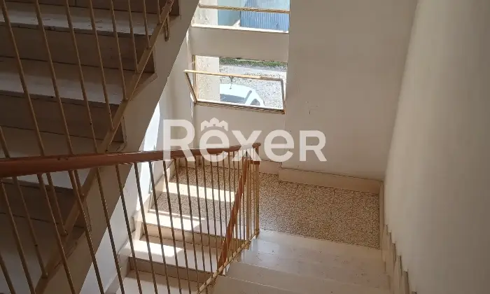 Rexer-Monguzzo-Trilocale-con-box-auto-e-cantina-Altro