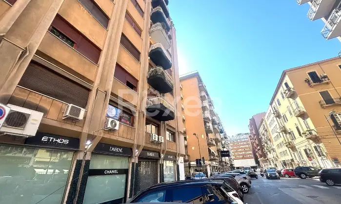 Rexer-Palermo-Ampio-appartamento-al-sesto-piano-Altro