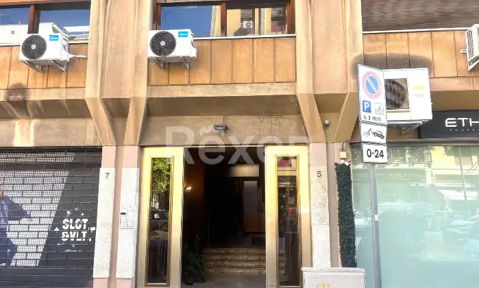 Rexer-Palermo-Ampio-appartamento-al-sesto-piano-Altro