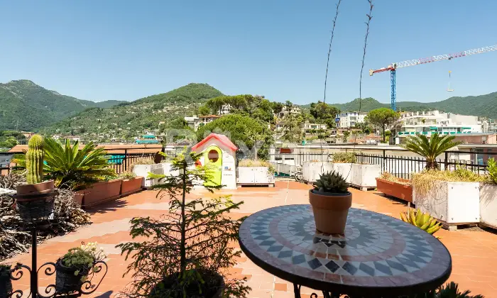 Rexer-Rapallo-SPLENDIDO-ATTICO-CON-GRANDE-TERRAZZO-A-POCHI-PASSI-DAL-GOLF-DI-RAPALLO-CON-POSTO-AUTO-Altro