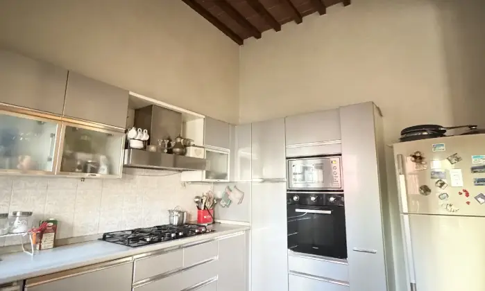 Rexer-Rufina-Terratetto-esclusivo-con-giardino-Cucina
