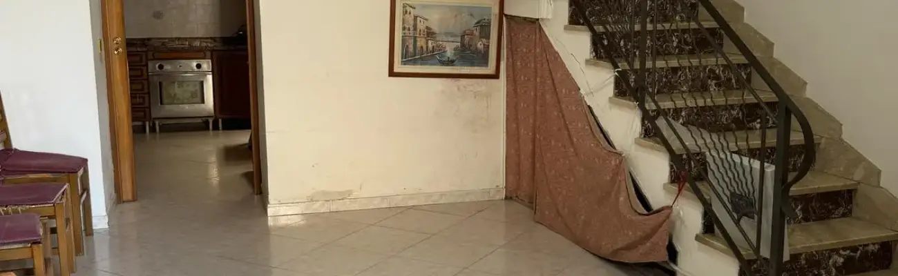Rexer-Barcellona-Pozzo-di-Gotto-Casa-su-tre-piani-indipendente-m-Altro