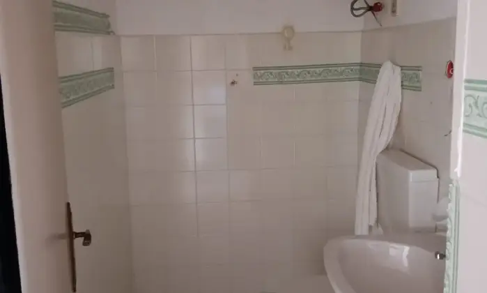 Rexer-Martina-Franca-Vendo-appartamento-a-Martina-Franca-Bagno
