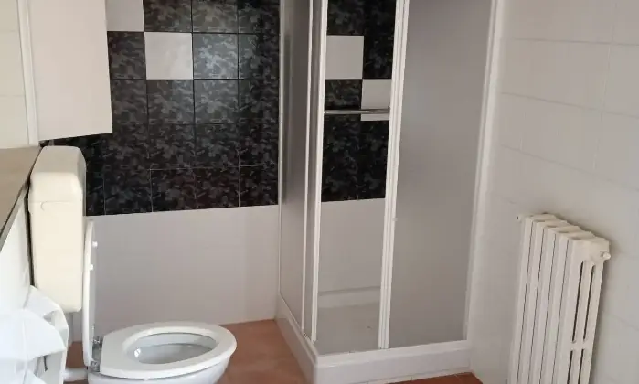 Rexer-Martina-Franca-Vendo-appartamento-a-Martina-Franca-Bagno