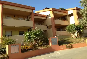 Rexer-Quartu-SantElena-Grazioso-appartamento-vista-mare-Giardino