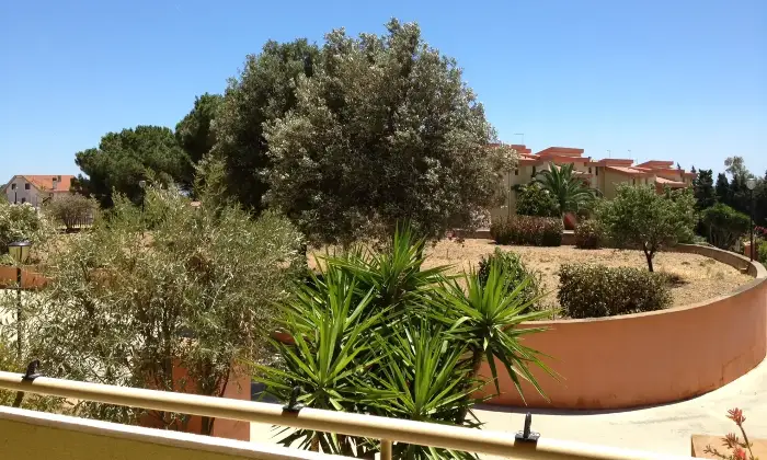 Rexer-Quartu-SantElena-Grazioso-appartamento-vista-mare-Giardino