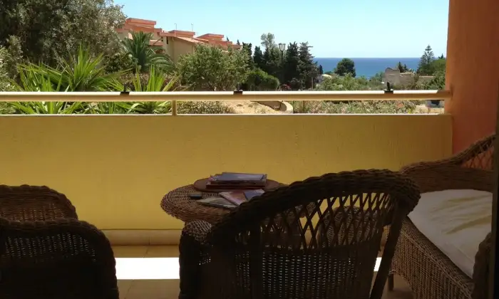 Rexer-Quartu-SantElena-Grazioso-appartamento-vista-mare-Terrazzo