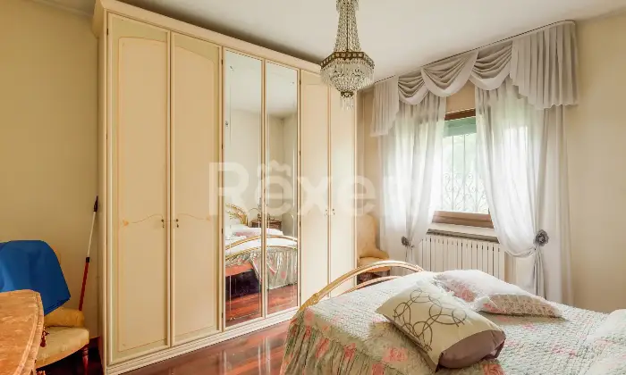Rexer-Padova-Villa-singola-su-due-livelli-con-giardino-e-garage-Altro