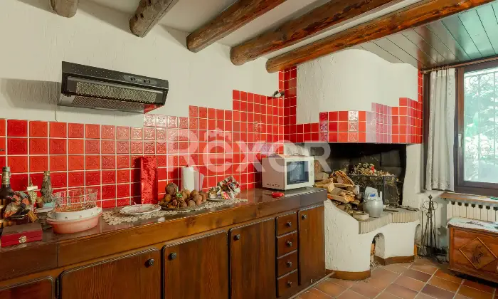 Rexer-Padova-Villa-singola-su-due-livelli-con-giardino-e-garage-Altro