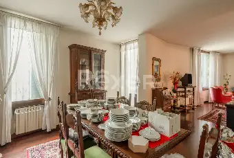 Rexer-Padova-Villa-singola-su-due-livelli-con-giardino-e-garage-Altro