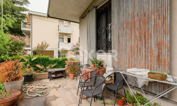Rexer-Padova-Villa-singola-su-due-livelli-con-giardino-e-garage-Altro