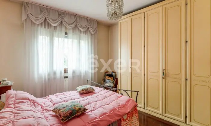 Rexer-Padova-Villa-singola-su-due-livelli-con-giardino-e-garage-Altro