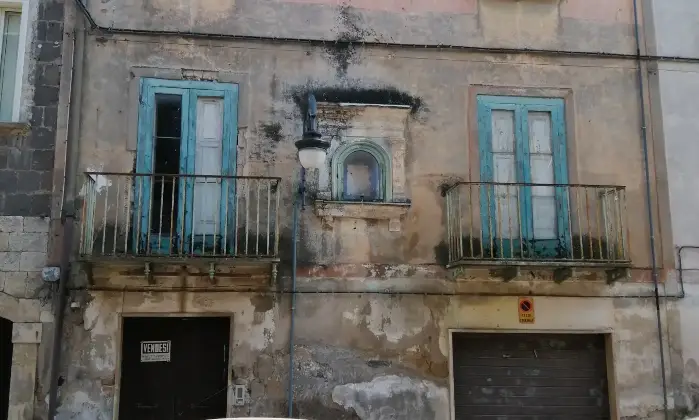 Rexer-Pietramelara-Appartamento-da-ristrutturare-cortile-e-ampi-spazi-interni-Pietramelara-CE-Altro