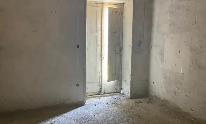 Rexer-Pietramelara-Appartamento-da-ristrutturare-cortile-e-ampi-spazi-interni-Pietramelara-CE-Altro