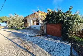 Rexer-Castiglione-del-Lago-Casa-indipendente-con-giardino-e-garage-vicino-al-lago-Trasimeno-Altro