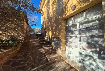 Rexer-Castiglione-del-Lago-Casa-indipendente-con-giardino-e-garage-vicino-al-lago-Trasimeno-Altro