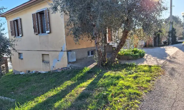 Rexer-Castiglione-del-Lago-Casa-indipendente-con-giardino-e-garage-vicino-al-lago-Trasimeno-Altro