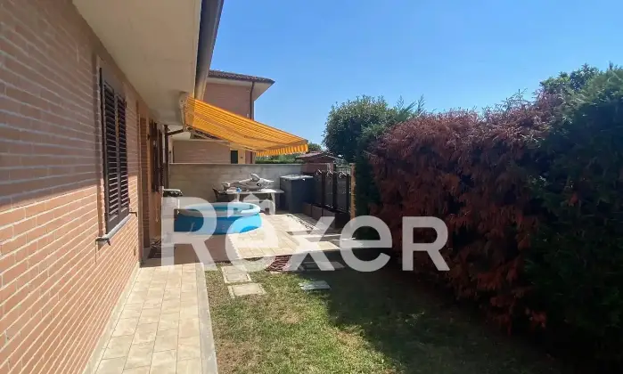 Rexer-Trivolzio-Villa-con-giardino-a-Trivolzio-Altro