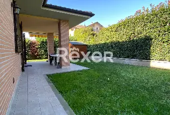 Rexer-Trivolzio-Villa-con-giardino-a-Trivolzio-Altro