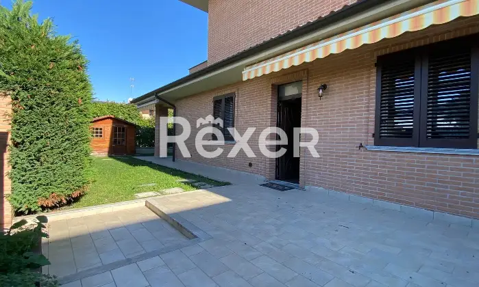 Rexer-Trivolzio-Villa-con-giardino-a-Trivolzio-Altro