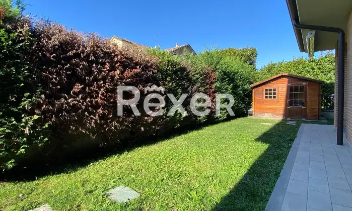 Rexer-Trivolzio-Villa-con-giardino-a-Trivolzio-Altro