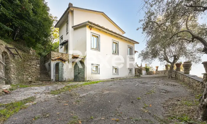 Rexer-Massa-Villa-esclusiva-con-vista-panoramica-sul-mare-Altro