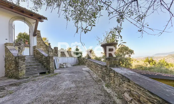 Rexer-Massa-Villa-esclusiva-con-vista-panoramica-sul-mare-Altro